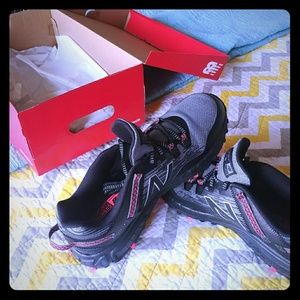 New Balance men shoe